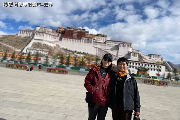 蓝战非带着妈妈自驾游西藏，一次心灵之旅